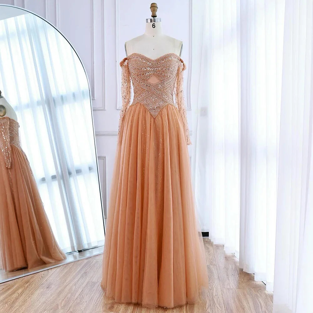 Vestido de noche de lujo color piel, corte A, hombros descubiertos y cuentas LA73038 