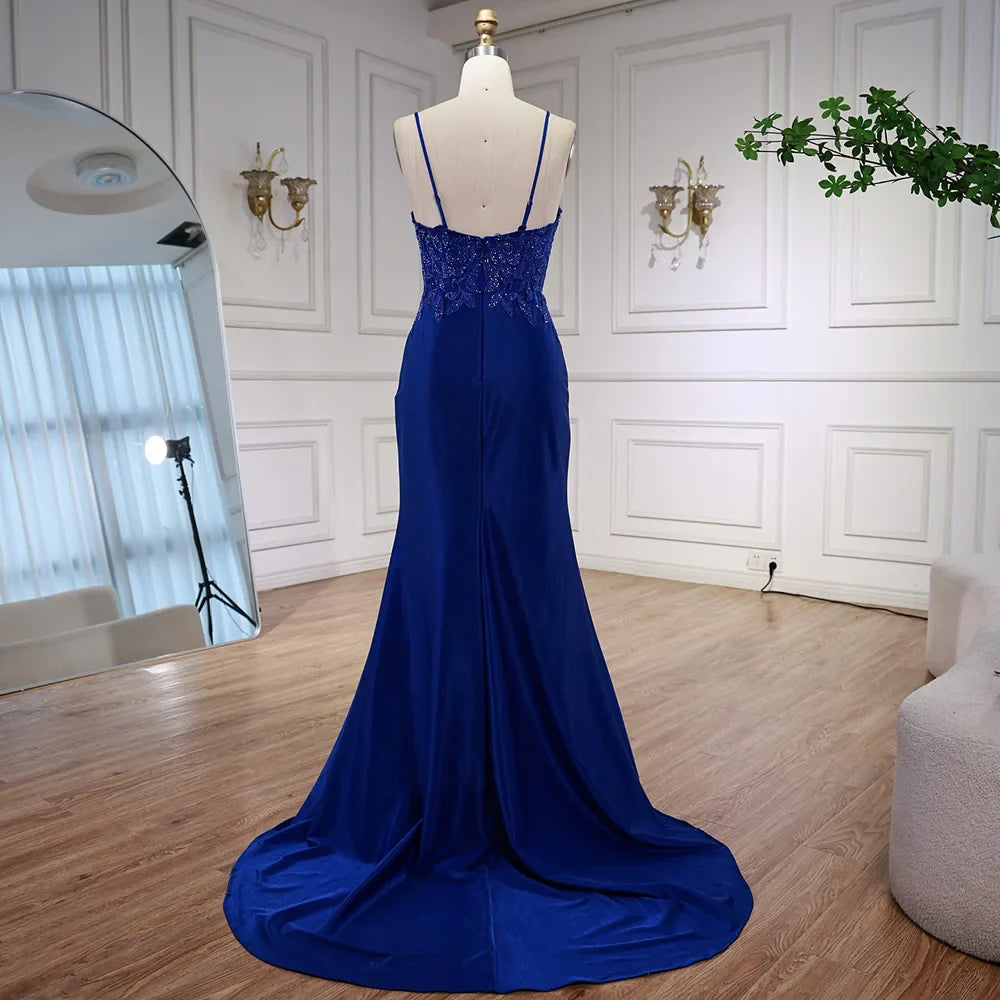Luxuriöses marineblaues Spitzen-Abendkleid mit Schlitz und Spaghettiträgern LA73041