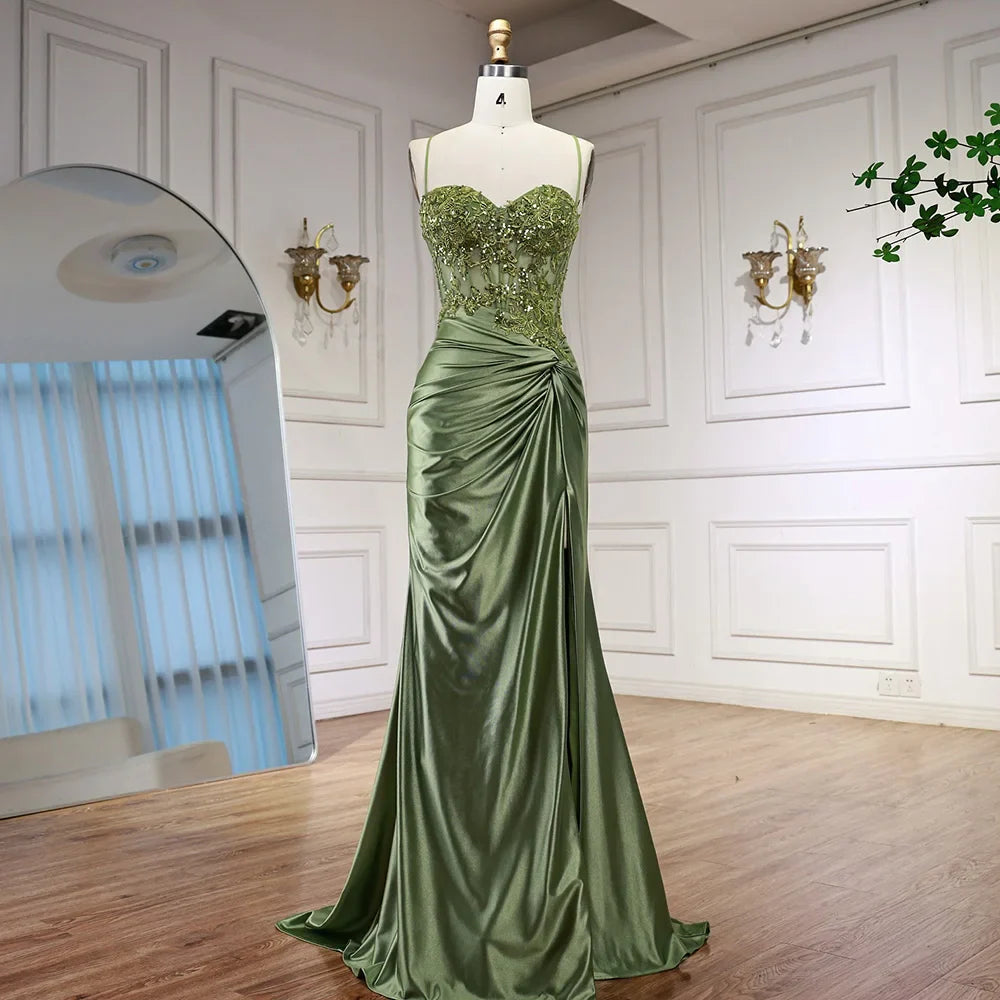 Luxuriöses salbeigrünes Satin-Abendkleid mit Schlitz LA73032
