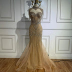 Luxuriöses, nudefarbenes, perlenbesetztes Meerjungfrauen-Abendkleid mit hohem Kragen, LA72897 