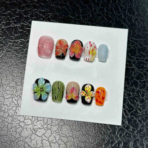 10 uñas postizas hechas a mano con diseños florales 3D de colores, brillantes, cortas, cuadradas, para verano. 