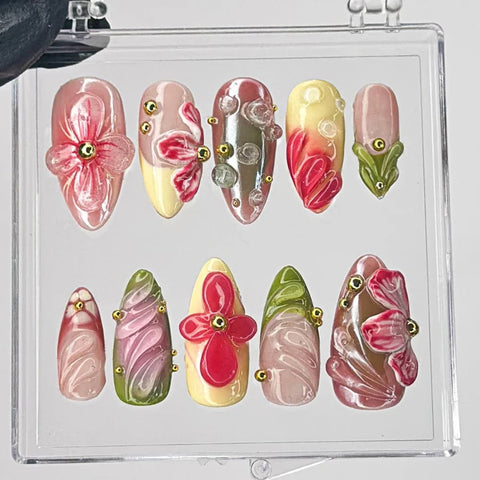 3D Four Petal FlowerCarefully designed pure handmade press-on gel nails