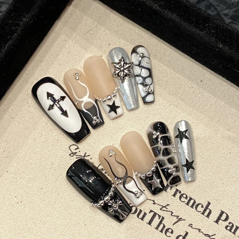 10 uñas postizas francesas negras Y2k hechas a mano con diseño de cocodrilo y estrella de cinco puntas, estilo punk de metal, manicura DIY. 
