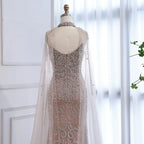 Luxuriöses, sexy Abendkleid mit Schlitz und Cape, Nude LA73339