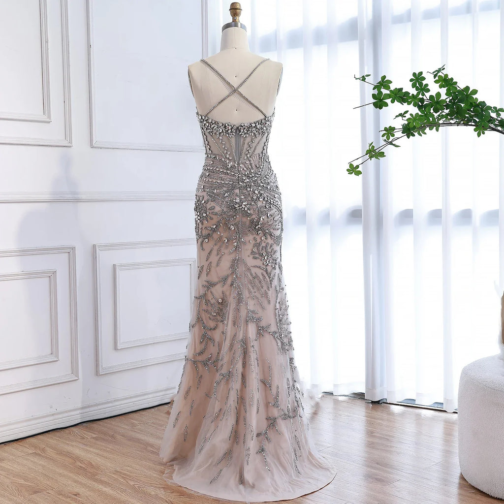 Luxuriöses Abendkleid, grau, perlenbesetzt, mit Cape, Ballkleid LA73342