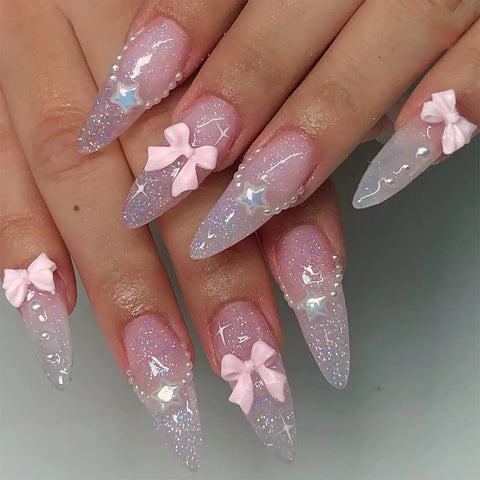 24 uñas postizas de almendra moradas claras con lazos pequeños y decoración de perlas, uñas postizas desmontables para primavera y verano. 