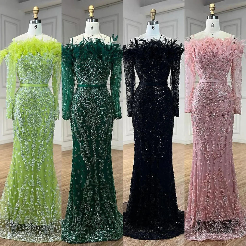 Luxuriöses, grünes Abendkleid mit langen Ärmeln, Federn und Perlenbesatz aus Dubai LA72553