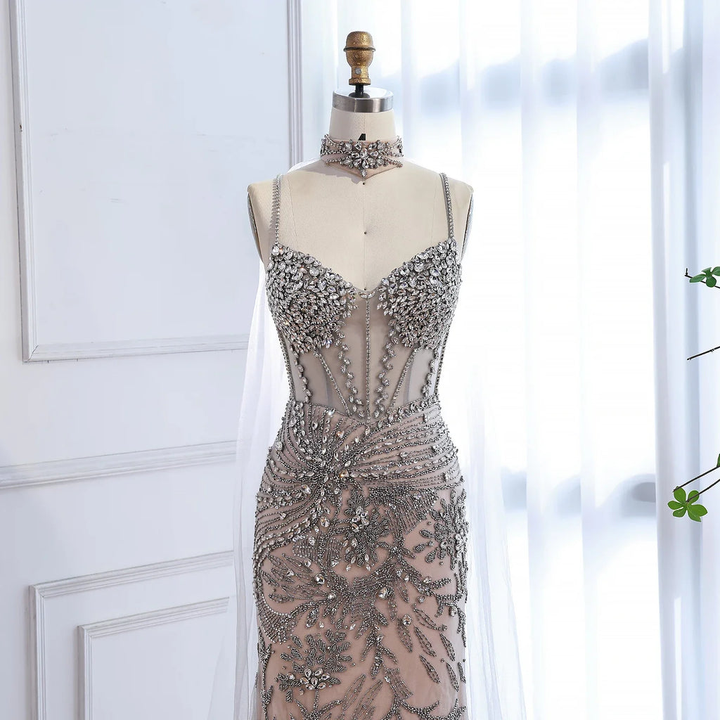 Luxuriöses Abendkleid, grau, perlenbesetzt, mit Cape, Ballkleid LA73342