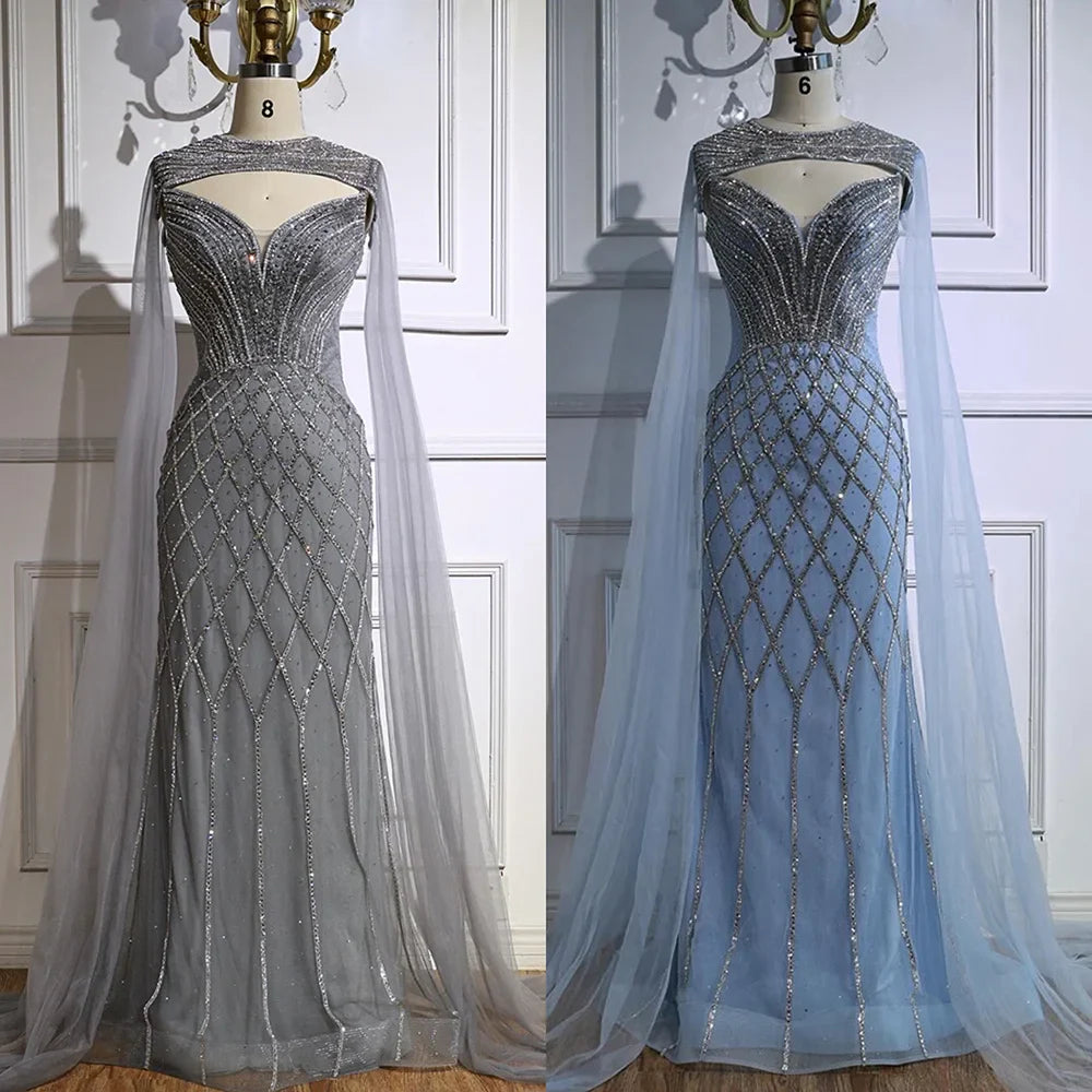 Luxuriöses Meerjungfrauen-Abendkleid mit Perlenstickerei und Umhang