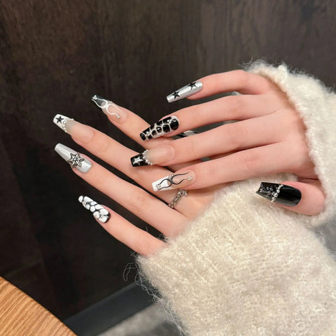 10 uñas postizas francesas negras Y2k hechas a mano con diseño de cocodrilo y estrella de cinco puntas, estilo punk de metal, manicura DIY. 