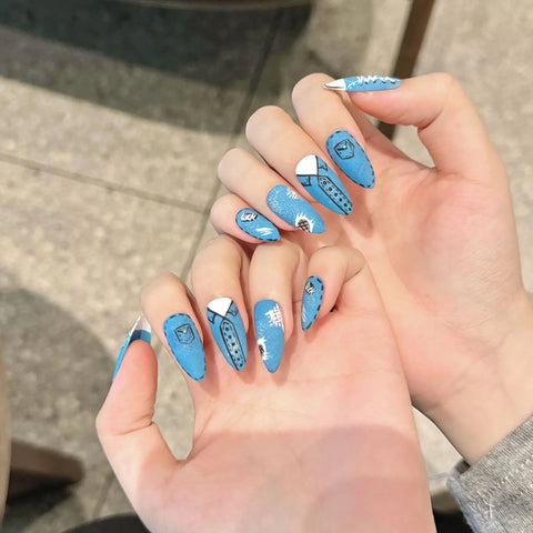 10 uñas postizas de almendra azul hechas a mano, diseño de zapatos de lona pintados a mano, uñas postizas creativas de estilo francés. 