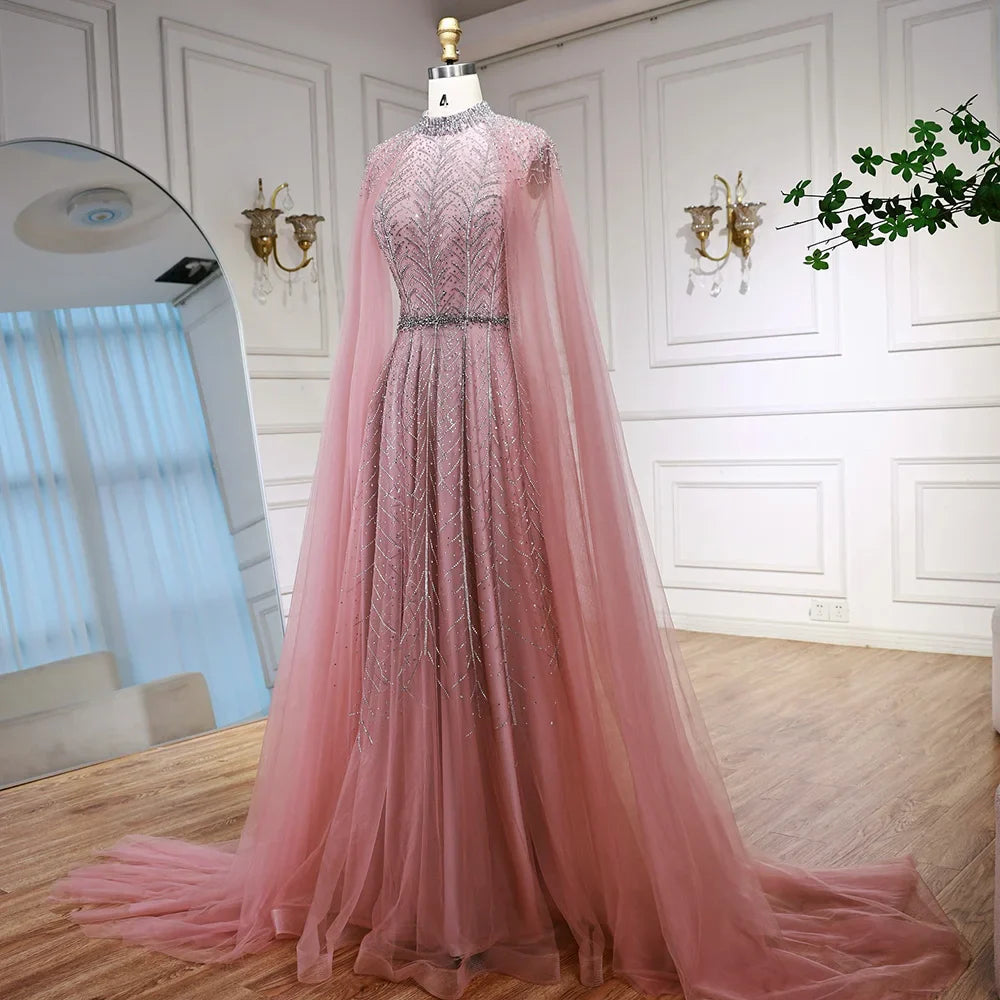 Luxuriöses, elegantes, pinkfarbenes Abendkleid mit Perlenbesatz und Cape LA73033 
