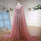 Luxuriöses, elegantes, pinkfarbenes Abendkleid mit Perlenbesatz und Cape LA73033 