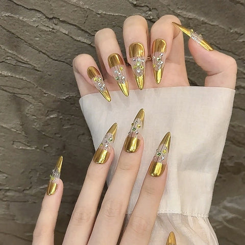 10 Stück handgefertigte goldene Kunstnägel, helles Luxus-Press-On-Nägel mit Flash-Diamant-Design, abnehmbare lange mandelförmige Kunstnägel 