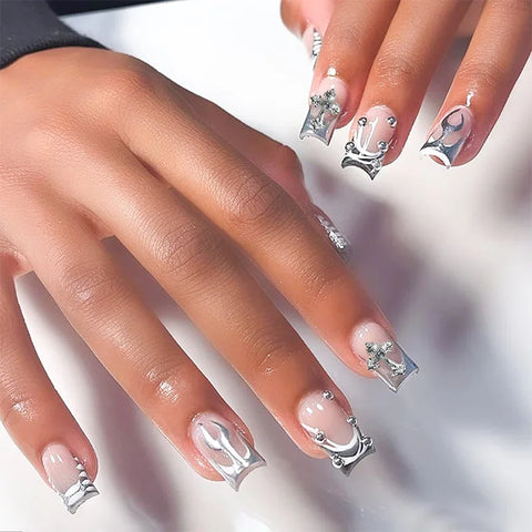 24 uñas postizas negras brillantes para chicas con estilo picante, con brillantes diamantes de imitación, estilo francés, uñas cruzadas a presión, uñas de ataúd de longitud media. 