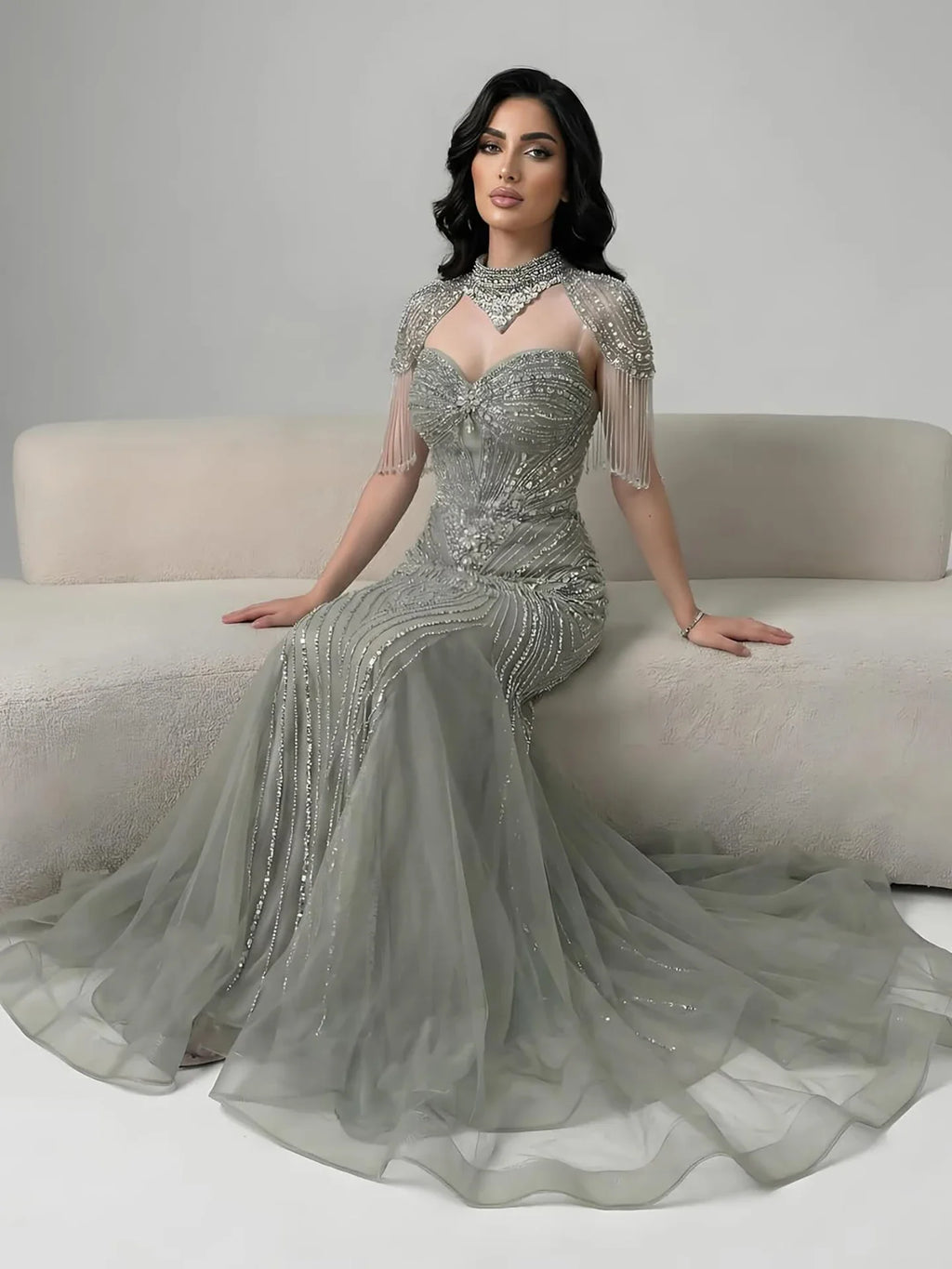 Luxuriöses, nudefarbenes, perlenbesetztes Meerjungfrauen-Abendkleid mit hohem Kragen, LA72897 