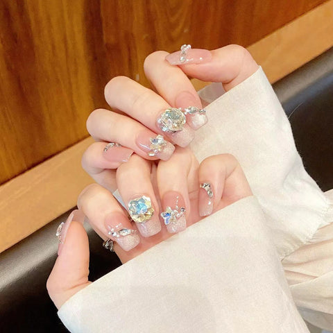 10 Stück Pailletten Katzenauge Aufdrücknägel Handgemachte rosa künstliche Nagelflicken mit Glitzer Diamant Designes Wiederverwendbare französische Kunstnägel 