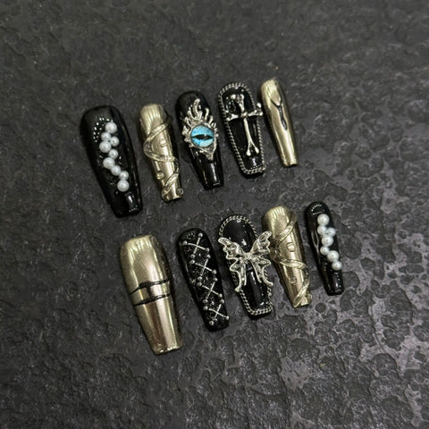 10 uñas postizas hechas a mano estilo punk Y2k con cadena de metal plateada y negra, uñas postizas de prensa, uñas de ataúd medianas, manicura desmontable. 