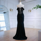 Elegantes schwarzes schulterfreies Spitzen-Abendkleid LA72999