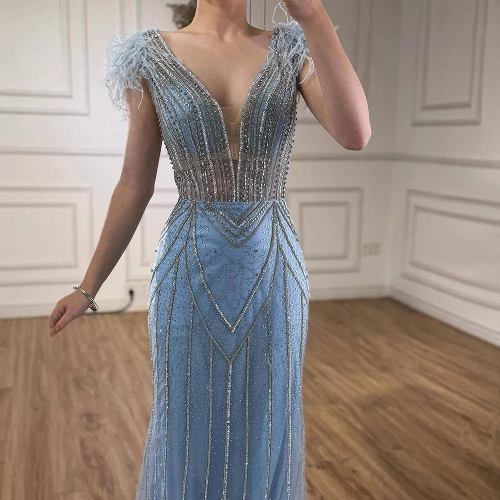 Luxuriöses Dubai-Abendkleid im Meerjungfrauenstil mit Perlen und Federn in Blau, LA72578 