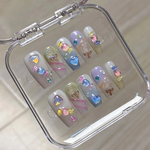 10 Stück abnehmbare Press-on-Nägel, Zuckercreme, funkelnde handgemachte künstliche Nägel, glänzend lila, falsche Nagelspitzen mit 3D-Mond-Stern-Design 