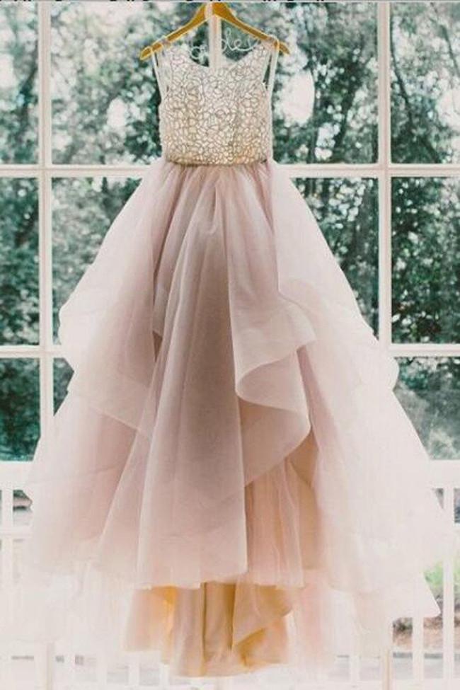 Tüll-Abendkleid mit hohem Halsausschnitt, Rundhalsausschnitt und ärmellosem Design mit Schleppe