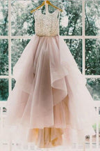 Tüll-Abendkleid mit hohem Halsausschnitt, Rundhalsausschnitt und ärmellosem Design mit Schleppe