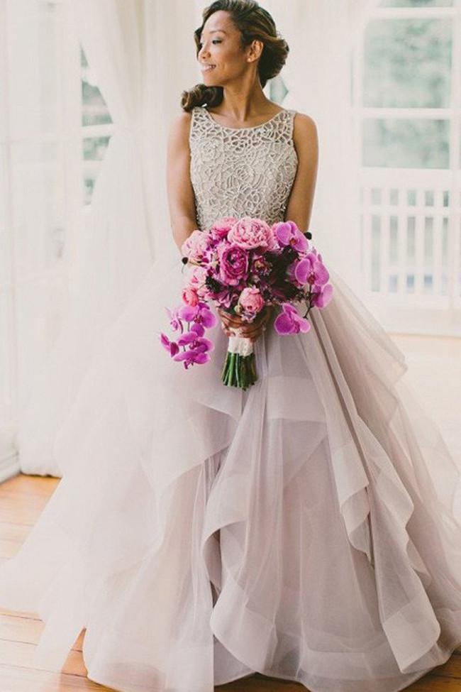 Tüll-Abendkleid mit hohem Halsausschnitt, Rundhalsausschnitt und ärmellosem Design mit Schleppe