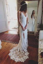 High Quality V-neck Spaghetti Straps Side Slit Lace Beach Wedding Dresses