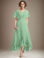 A-Linien-Kleid aus Chiffon mit asymmetrischem V-Ausschnitt und Spitze für die Mutter der Braut mit Falten