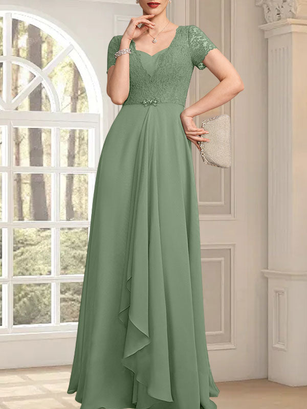 A-Linien-Kleid mit herzförmigem Herzausschnitt, bodenlang, aus Chiffon und Spitze, mit Perlenstickerei und Kaskadenrüschen – ideal für die Mutter der Braut