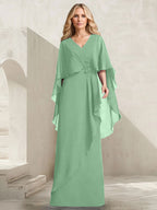 A-Linien-Kleid aus Chiffon mit V-Ausschnitt, bodenlang, mit Kaskadenrüschen und Perlenstickerei für die Mutter der Braut. 