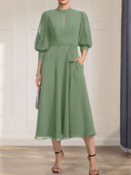 A-Linien-Kleid aus Chiffon mit hohem Kragen, Teelänge und Spitze für die Mutter der Braut, verziert mit einer Schleife