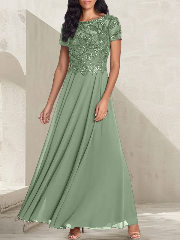 Anthrazitgraues, A-Linien-Kleid mit Rundhalsausschnitt und Perlenstickerei für die Mutter der Braut