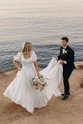 Satin-Brautkleider in A-Linie mit eckigem Ausschnitt und kurzen Ärmeln