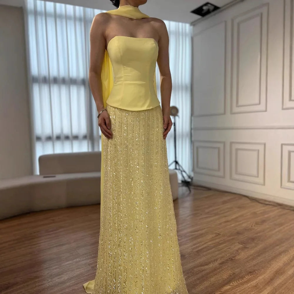 Luxuriöses gelbes Chiffon-Meerjungfrauen-Abendkleid mit Cape LA73007