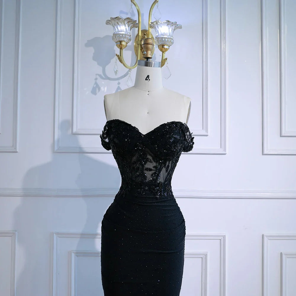 Elegantes schwarzes schulterfreies Spitzen-Abendkleid LA72999