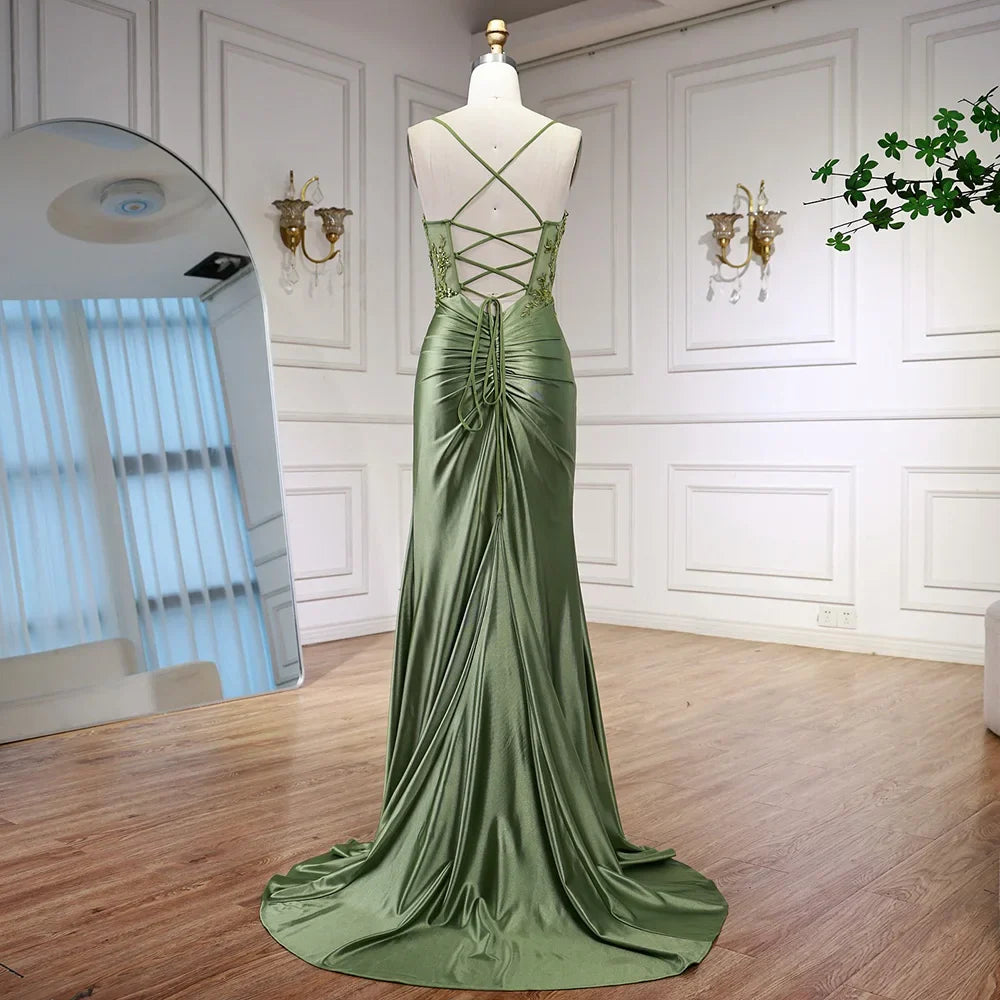 Luxuriöses salbeigrünes Satin-Abendkleid mit Schlitz LA73032