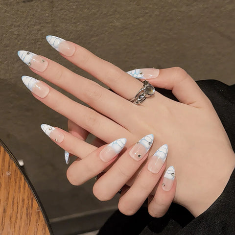 10 uñas postizas hechas a mano con estampado de cocodrilo, estilo francés, cobertura completa, almendra, para mujer. 