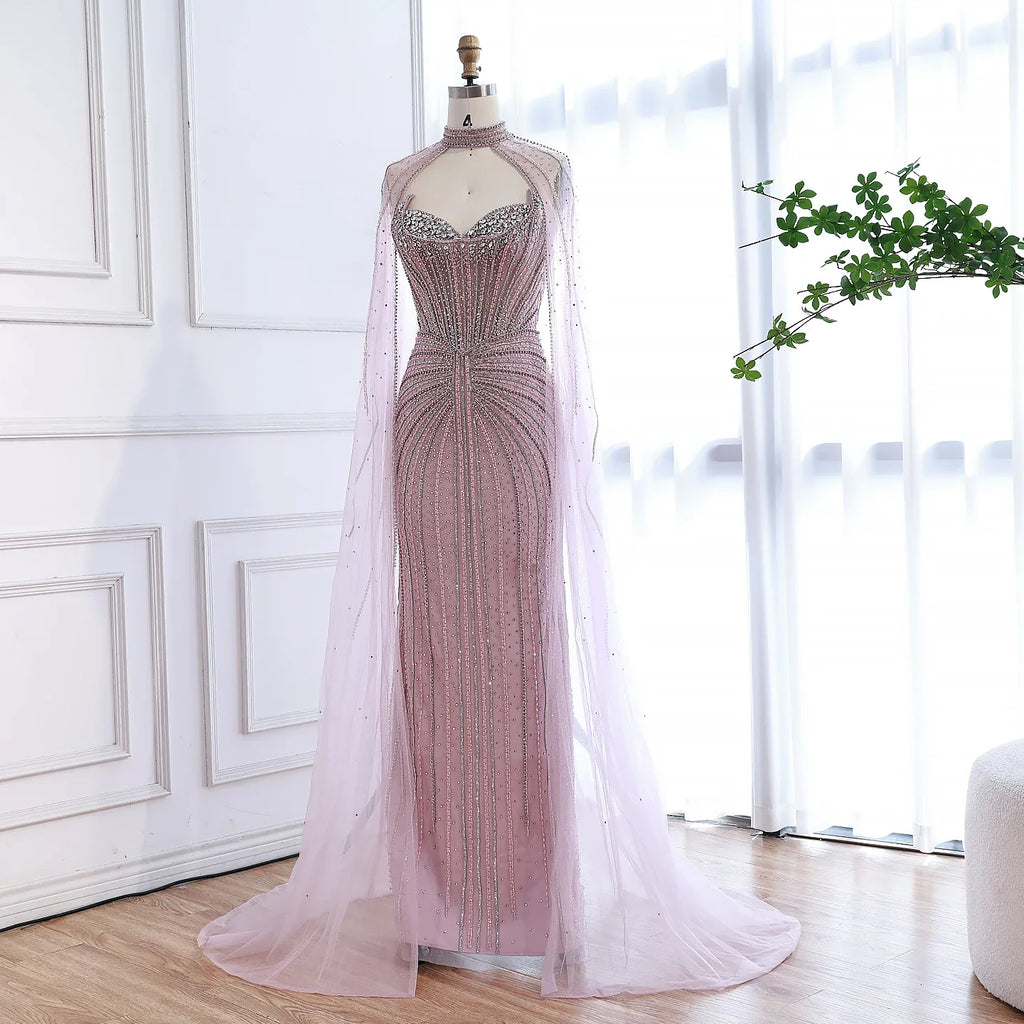 Luxuriöses, karamellfarbenes, perlenbesetztes Abendkleid mit Cape aus Dubai LA72811C