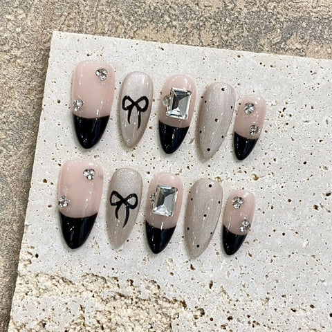 10 uñas postizas francesas negras con lazo, hechas a mano, brillantes, cortas, almendradas, para usar en salón de belleza. 
