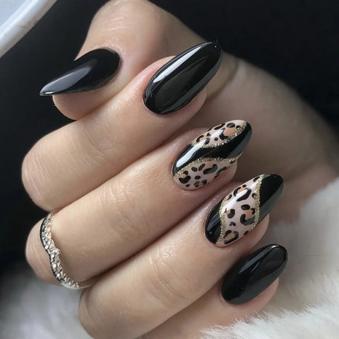 24 uñas postizas cortas de ballet con estampado de leopardo Y2K, estilo francés, borde negro, diseño de gato genial, con diamantes brillantes. 