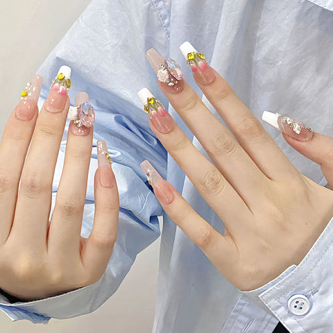 10 uñas postizas francesas blancas hechas a mano, color rosa suave, largas, estilo ataúd, con diseño de flor de tulipán 3D y diamantes brillantes. 