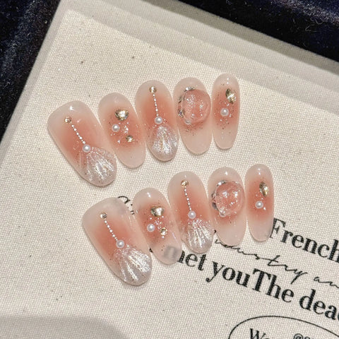 10 Stück handgefertigte künstliche Nägel im Meerjungfrauen-Stil, kurz, mandelglänzend, Katzenauge, zum Aufdrücken der Nägel mit 3D-Schwanen-Designs, lila, französische falsche Nagelspitzen 