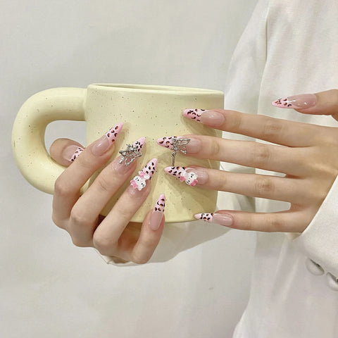 10 Stück rosa französische künstliche Nagelflicken, handgefertigt, lange Mandelform, zum Aufdrücken der Nägel, Leopardenmuster, Metallketten-Designs, falsche Nagelspitzen, Kunst 