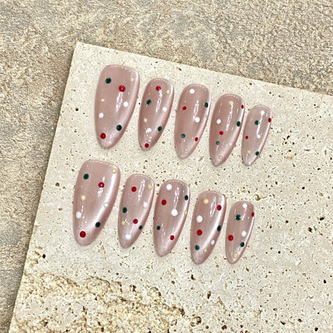 10 Stück glänzende Katzenaugen-Pressnägel in Nude-Lila-Farbe, tragbar, mandelförmig, handgefertigt, künstliche Nägel, tägliche Party-Maniküre für Frauen 