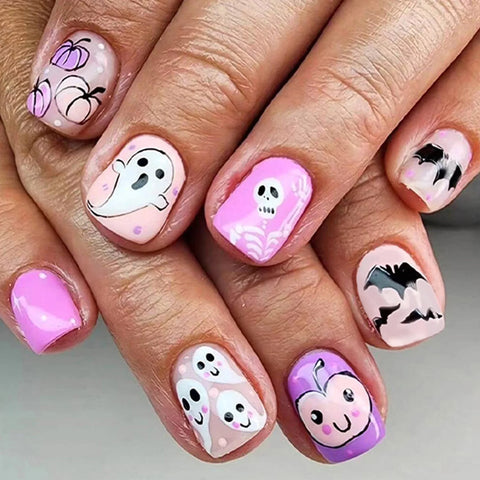 24 uñas postizas coreanas bonitas, brillantes, moradas, cortas, redondas, con diseño de calavera fantasma blanca y murciélago negro. 