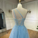 Serene Hill blaues A-Linien-Abendkleid mit Spaghettiträgern und One-Shoulder-Schnitt, Modell 2025, LA72589 