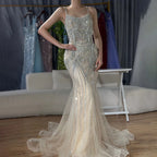 Luxuriöses, nudefarbenes, rosafarbenes Meerjungfrauen-Abendkleid mit Kristallquasten LA72772