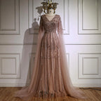 Elegante vestido de noche de corte A con cuentas y mangas estilo capa LA73056
